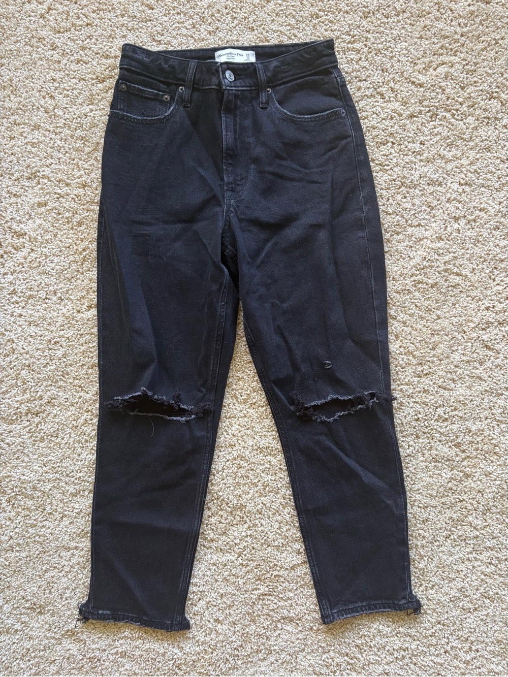 Abercrombie The Mom High Rise Curve Love Jeans 25 Short Black Distressed Ripped